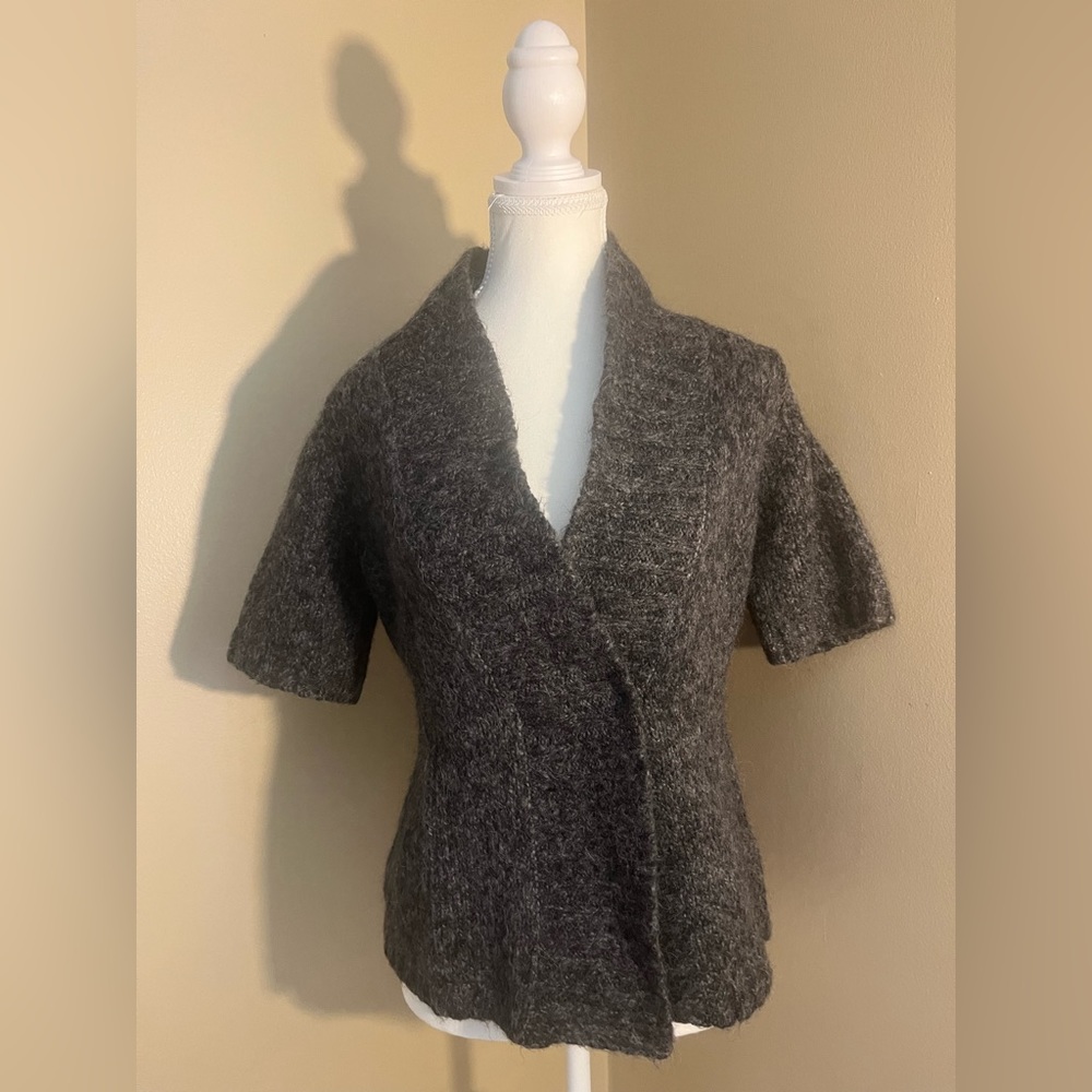 Tweeds Women’s Wool Gray Black Acrylic Alpaca Sweater 2 Button Size Small.